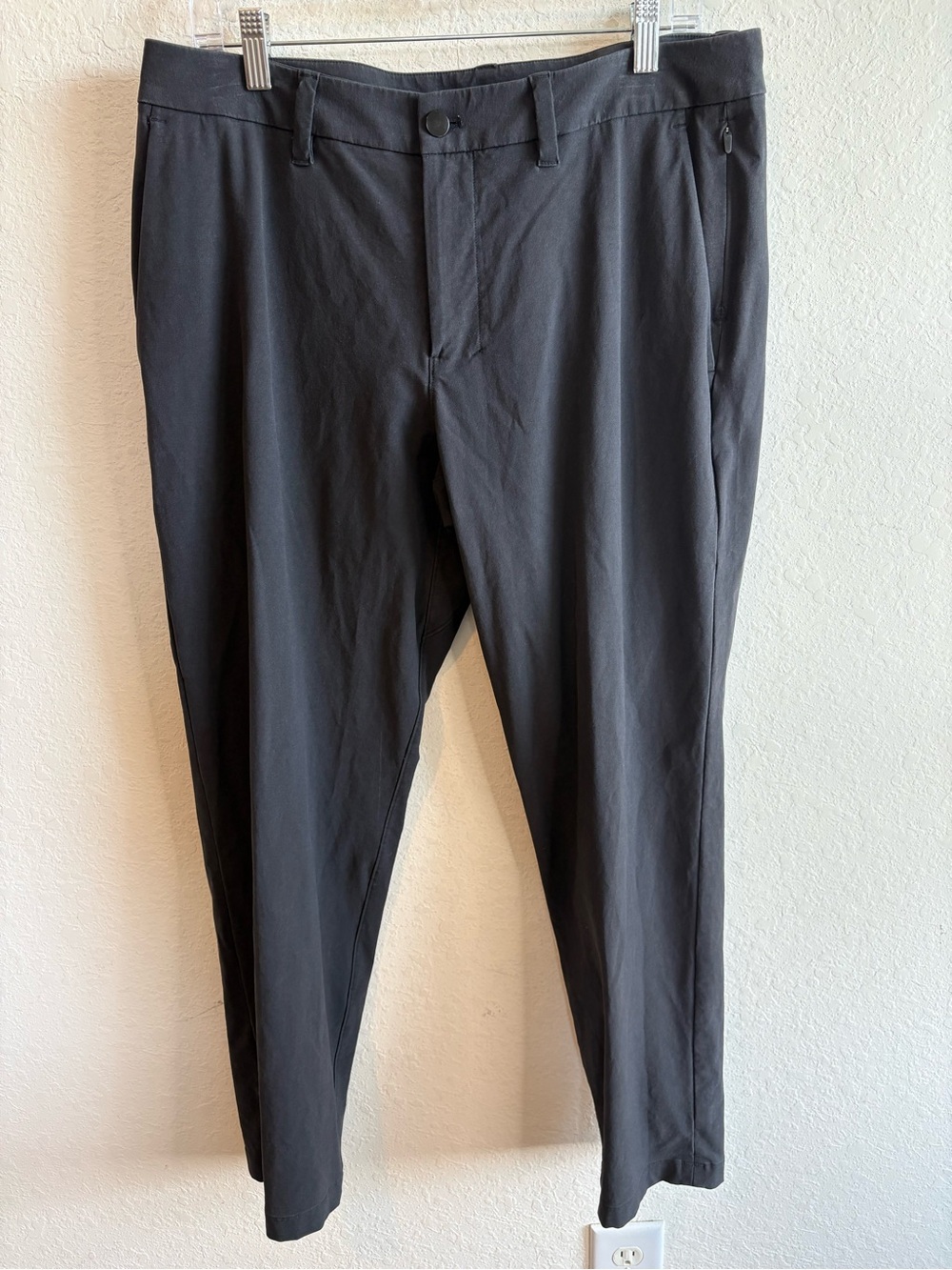 Lululemon Men’s ABC Pant Black Size 33